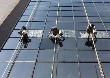High-Rise Window Cleaning